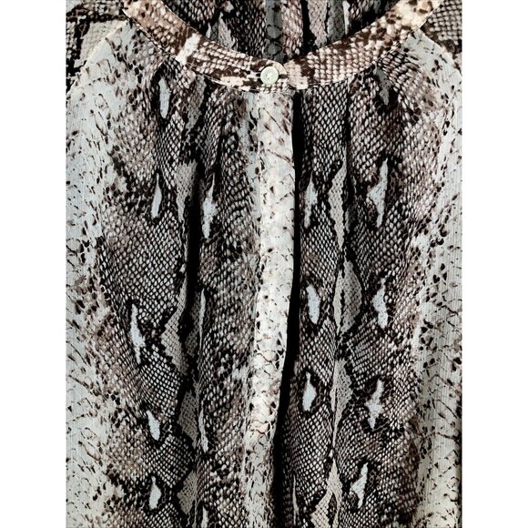 Banana Republic Blouse Women’s Animal Print Blouse Henley Snake Sheer SZ Medium - Picture 5 of 16